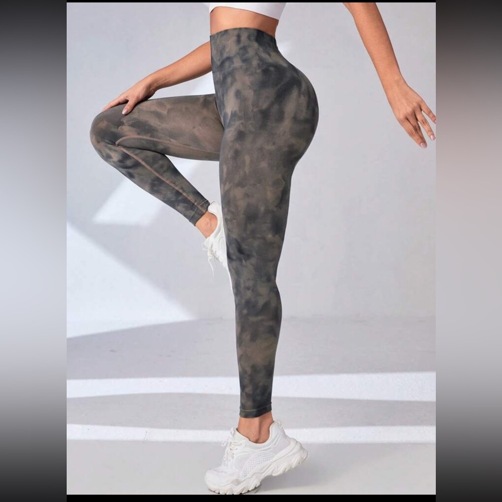 Shein sport studio tie dye scrunch butt black/brown khaki high waist legging - Picture 4 of 8